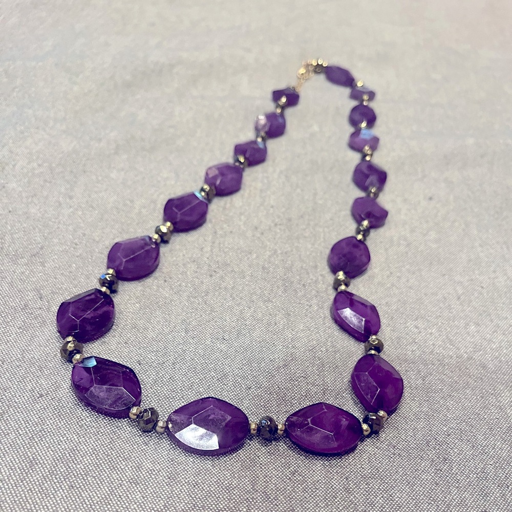 JS Amethyst 18” with lobster claw clasp in gold